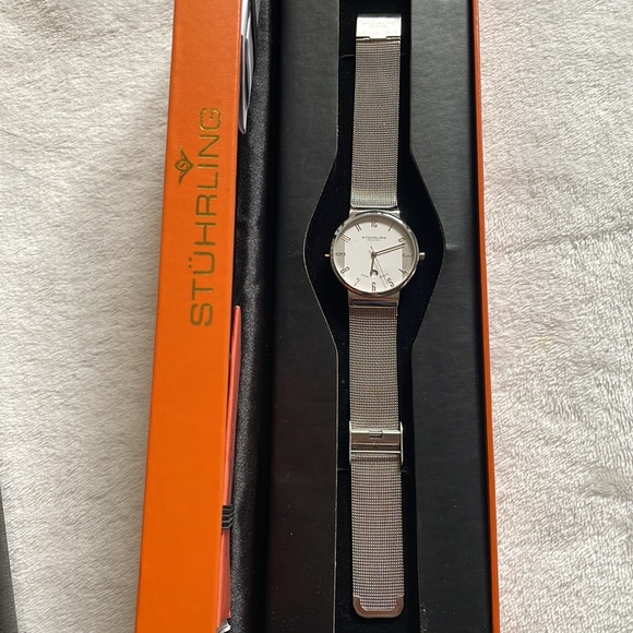 Stuhrling Women’s Silver Quartz Watch - Picture 3 of 5